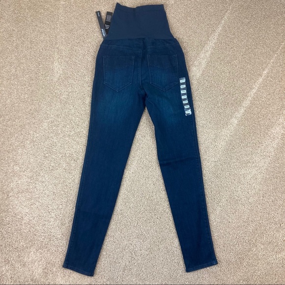 A Pea in the Pod Full Panel Skinny Maternity Jeans - Picture 12 of 14